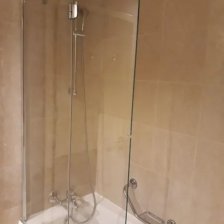 فندق دو لا بيه