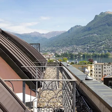 De La Paix Готель