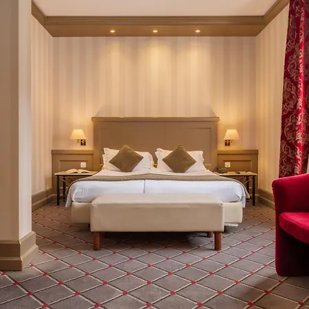 De La Paix Готель