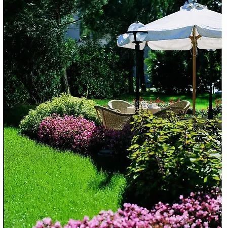 De La Paix Готель