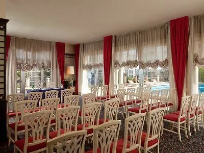 De La Paix Hotell 4*