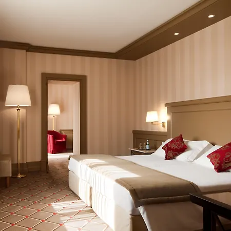 De La Paix Hotel
